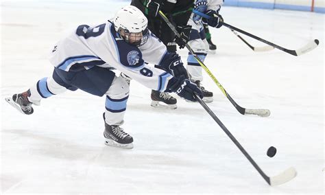 Prep girls hockey: Spartans look to leaders as young players gain ...