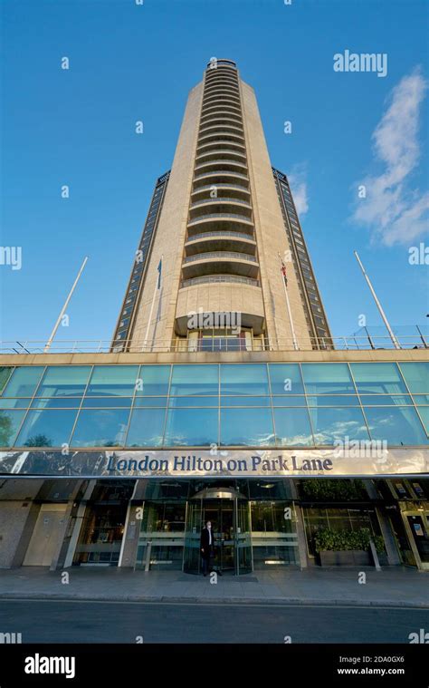 Hilton Hotel Park Lane London Stock Photo - Alamy