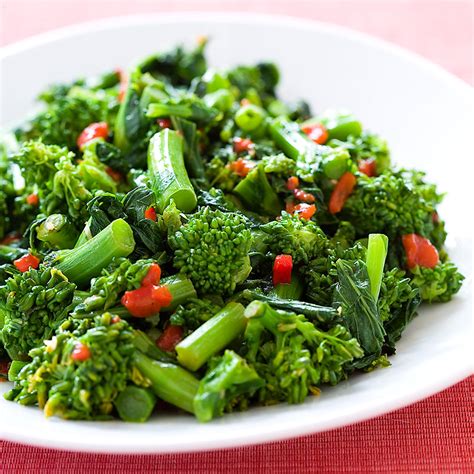 Sauteed Broccoli Rabe with Roasted Red Peppers