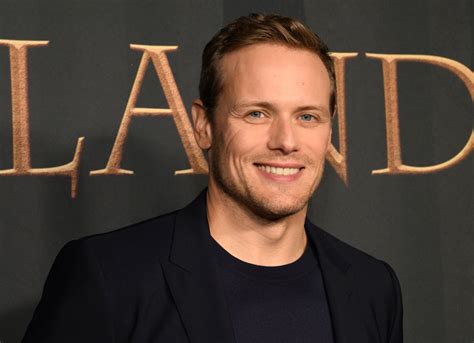 'Outlander' Star Sam Heughan Flips the Bird In New Behind-the-Scenes ...