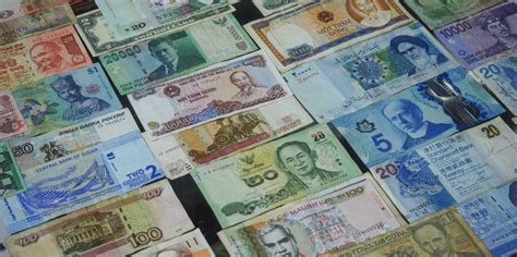 Banknotes and their security features - Euronet