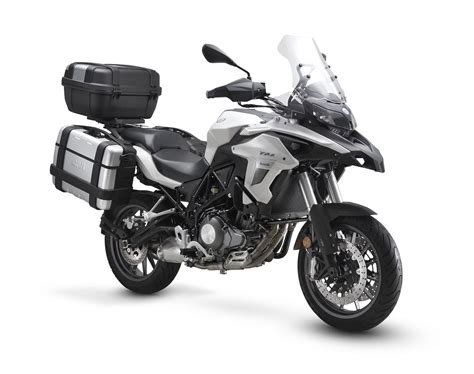 Benelli TRK 502 Price in India, Launch Date, Mileage, Specs - MOTOAUTO