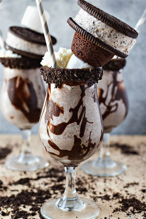 The Ultimate Cookies & Cream Milkshake - CPA: Certified Pastry Aficionado