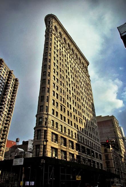 The Flatiron Building - New York City Tours