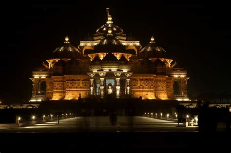 : Beautiful Night view of Akshardham Temple - The Divine India