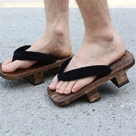 Buy Japanese Geta Traditional Sandals (Unisex) - Cosplay & Accessories ...