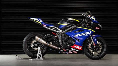 2021 Dynavolt Triumph Street Triple 765 RS Unveiled