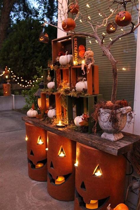 Halloween Garden Decorations DIY | Dreaming Gardens pub