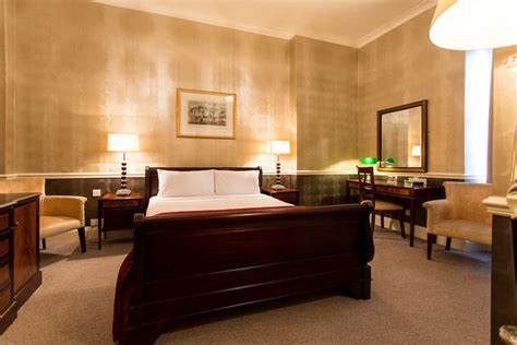 The Clarendon Hotel Blackheath London | Bookonline.com