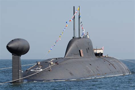 Russia's Alfa Class Submarine Could Out Run and Out Dive Anything (But ...