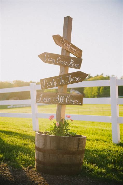 Pennsylvania Barn Wedding: Lauren + Sean - Rustic Wedding Chic | Barn ...