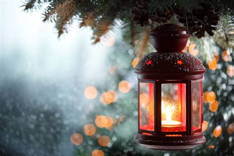 Christmas Glow: 4K Ultra HD Wallpaper