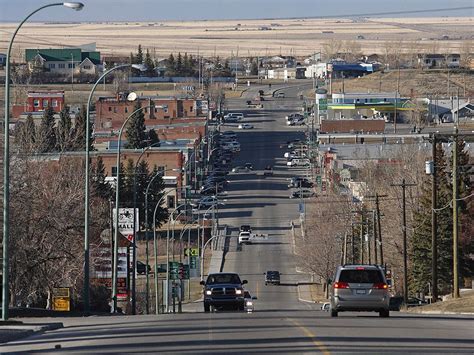 Southern Alberta town officially puts an end to alcohol prohibition ...