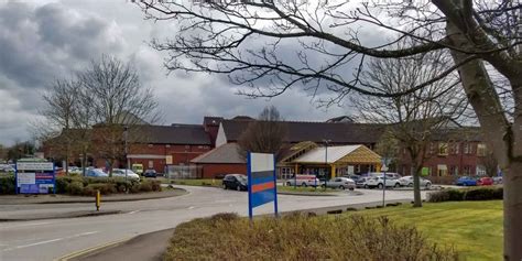 Wrexham Maelor reopens some wards to visitors after rise in norovirus ...