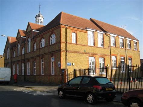 Watford: Former Callowland Infants School | Pictures of Watford in ...