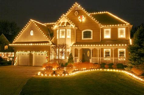 Decoración navideña al exterior en Estados Unidos | Exterior christmas ...