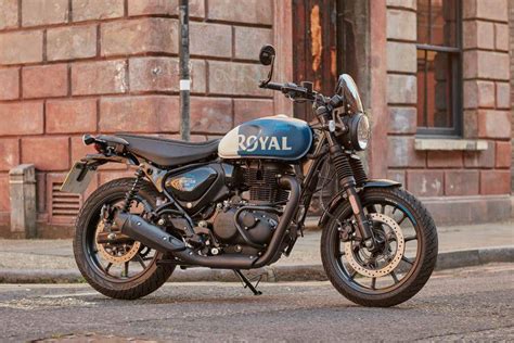 Royal Enfield Hunter 350 Images, Hunter 350 Photos & Videos, 360 view