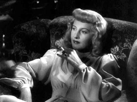 The Classic Film Noir Femme Fatale – The Vintage Woman