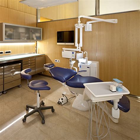 Best Looking Dental Office: Dr. Gaetano Calesini - The New Dentist