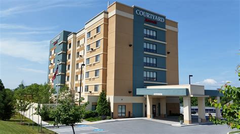 Courtyard by Marriott - Fox & Associates