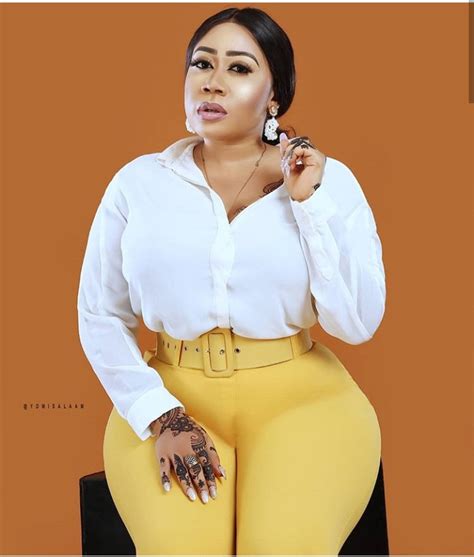 Curvaceous Actress, Moyo Lawal Celebrates Birthday With Admirable ...