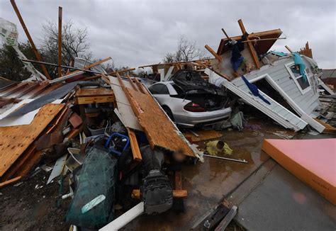 Harvey causes heavy damage small town of Rockport, Texas - CBS News