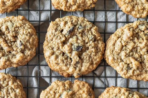 Oatmeal Raisin Cookies Recipe (Best Ever!)