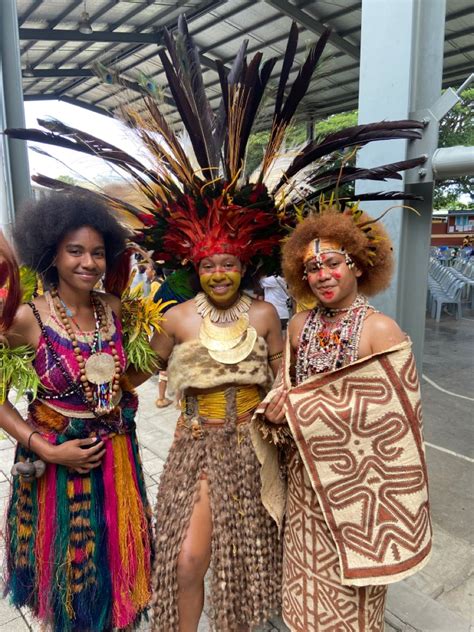 Papua New Guinea 🇵🇬 | Traditional attire🦚