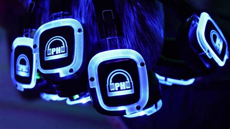 HUB Week Silent Disco by Party Headphones - YouTube