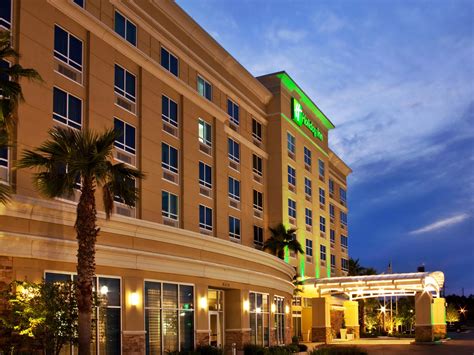 Hotel in Gulfport Mississippi near airport-Holiday Inn