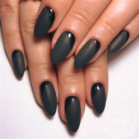 Black manicure designs for your November nails 2022! Ideas, trends and ...