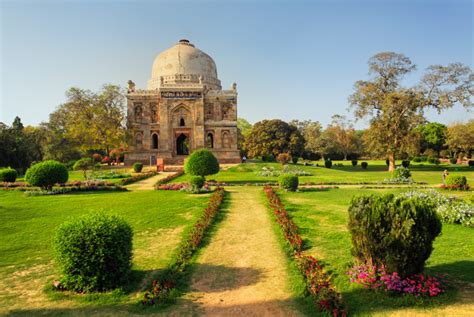 Lesser Known Tourist Places to Visit in DelhiNew Delhi Hotels