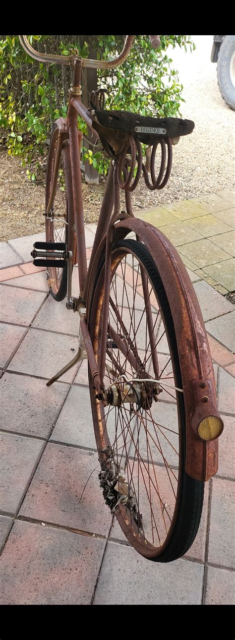 vintage - Acquired an old bike with a house purchase; does it have ...