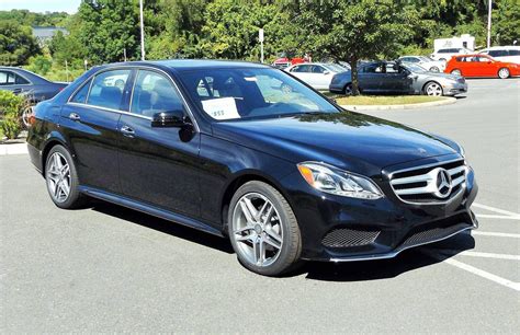 2016 Mercedes-Benz E350 E-Class 4MATIC 3.5L V6 Start Up, Tour and ...