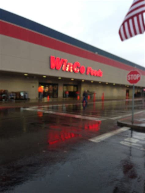 Winco Foods - 30 Reviews - Grocery - 4275 Barger Dr, Eugene, OR - Phone ...