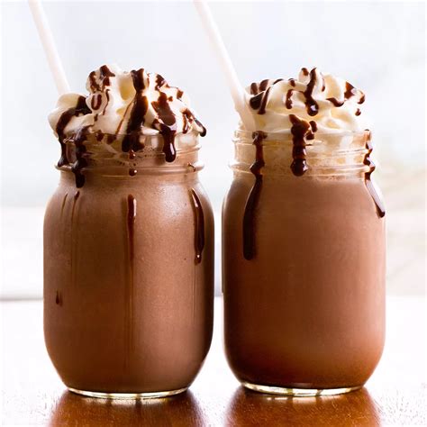 Chocolate Smoothie Recipe - 25 Grams of Protein!