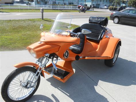 CUSTOM FACTORY BUILT 1800cc VW TRIKE