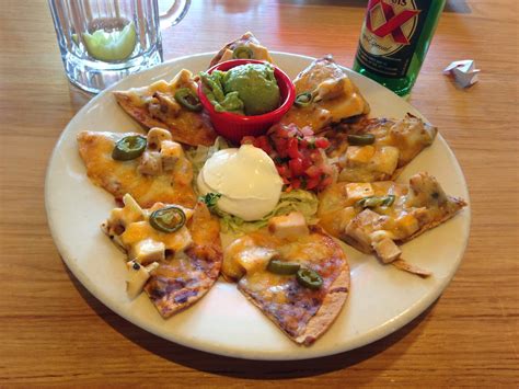 Finding My Favorite Nachos...: Chili's (San Jose, CA): Classic Nachos ...