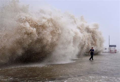 TOPSHOTS-CHINA-TYPHOON-FLOOD-WEATHER