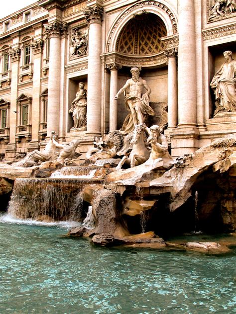 La Dolce Vita | The Trevi Fountain is the setting for a noto… | Flickr