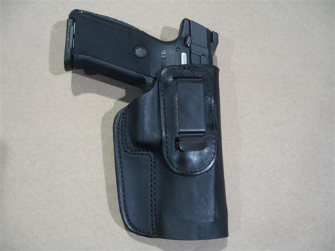 Best Ruger SR9 Holsters – 2020 Buyer’s Guide Review - Gun Mann