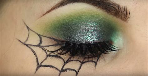 8 Easy Halloween Makeup Tutorials For the Cheap & Lazy - Galore