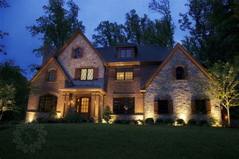 The Benefits of Low Voltage LED Outdoor Lighting - Dusk To Dawn STL