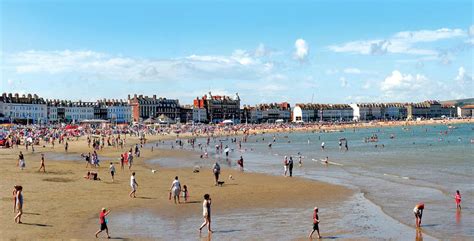 Weymouth Beach - Visit Dorset