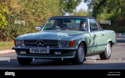 1989 Mercedes-Benz 500 SL Stock Photo - Alamy