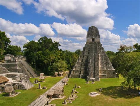 Mayan Ruins of Belize: Xuantunich Caracol Lamanai Cahal Pech Tour ...