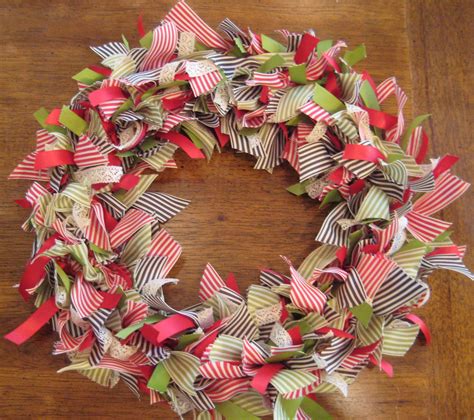 Goin' Over The Edge: A ribbon wreath for Christmas...