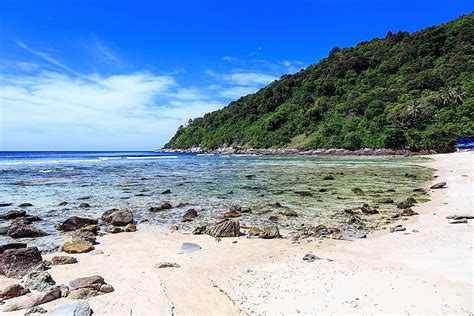 How Is A Beach Formed? - WorldAtlas