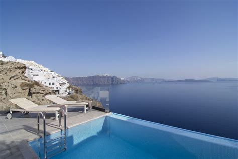 Infinity Pool Suites - Santorini Hotel | Secret Suites & Spa