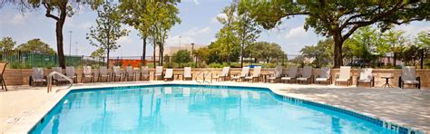 Austin hotels with pools | Holiday Inn Austin Midtown